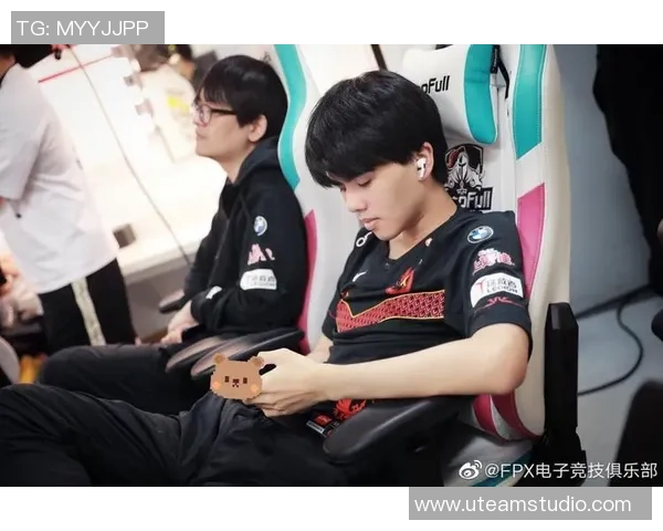 青年赛分析：FPX展现出色实力与战术执行力的全面表现