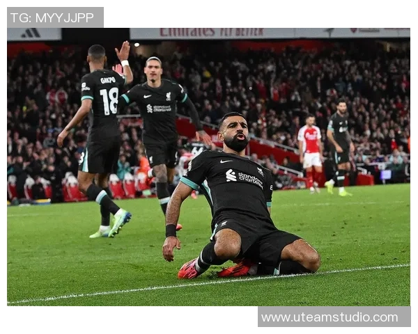 热刺逆袭巴萨2-1胜利背后的战术解析与精彩瞬间回顾