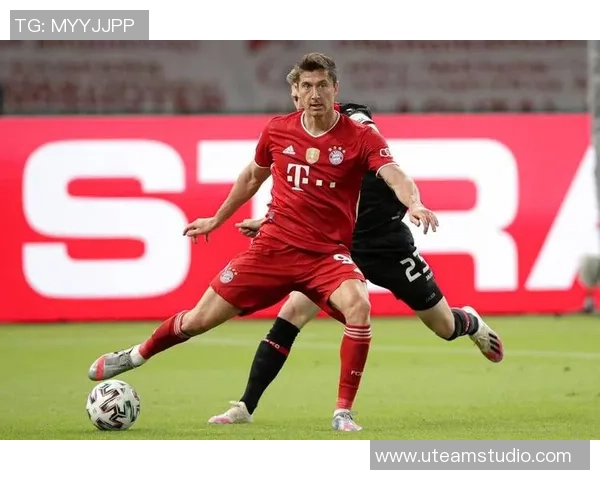 欧联杯精彩对决拜仁慕尼黑3-0战胜巴黎圣日耳曼帽子戏法引爆全场